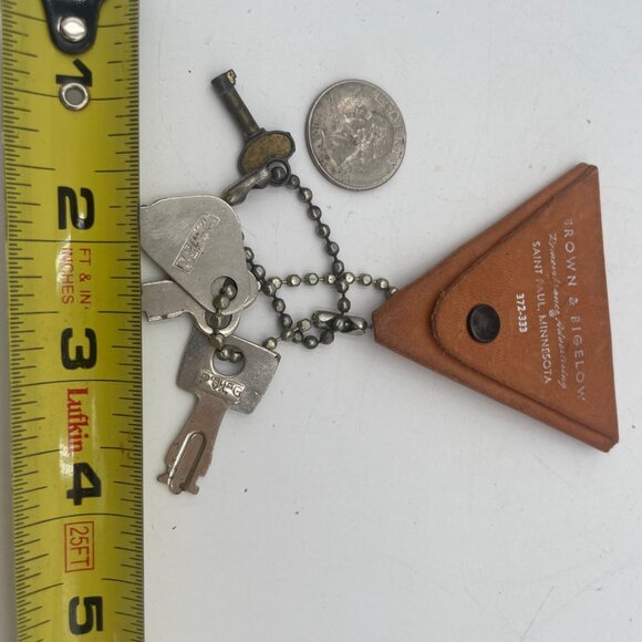 Vintage Brown & Bigelow Leather Key Case W/ Keys & Chain Retro Accessory For Col - Picture 2 of 3